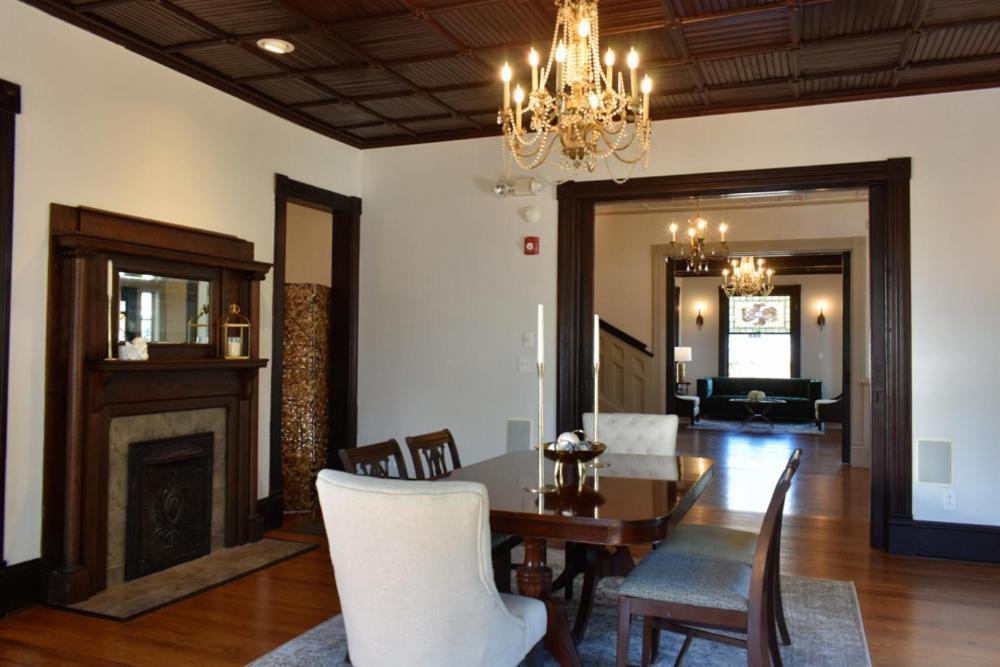 Sparrow Grove Manor Monroe Exterior foto