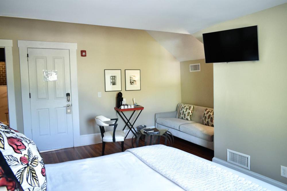 Sparrow Grove Manor Monroe Habitación foto