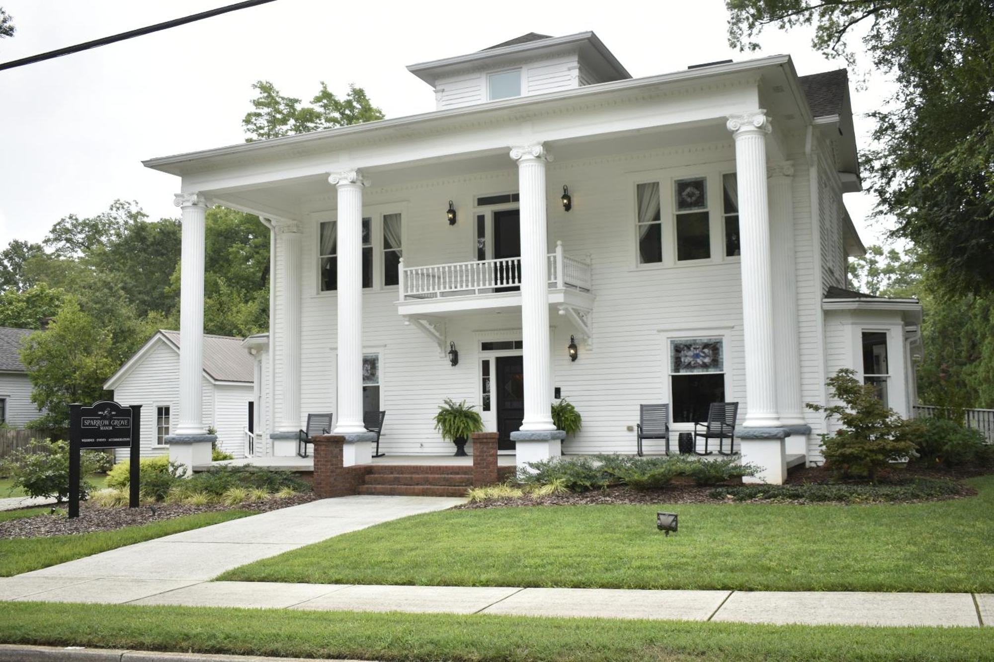 Sparrow Grove Manor Monroe Exterior foto